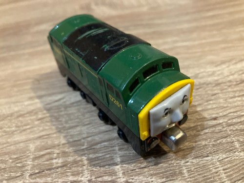 Take play class train - play,