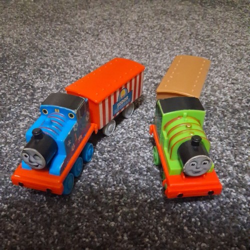 Small thomas the tank engine - thomas,