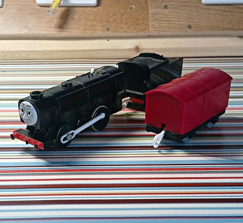 Tomy neville - tomy,