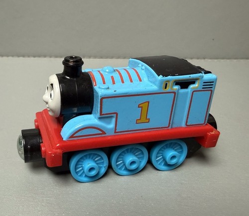 Thomas the tank engine diecast - thomas,