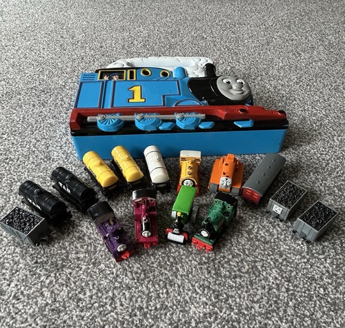 Thomas the tank engine - thomas,